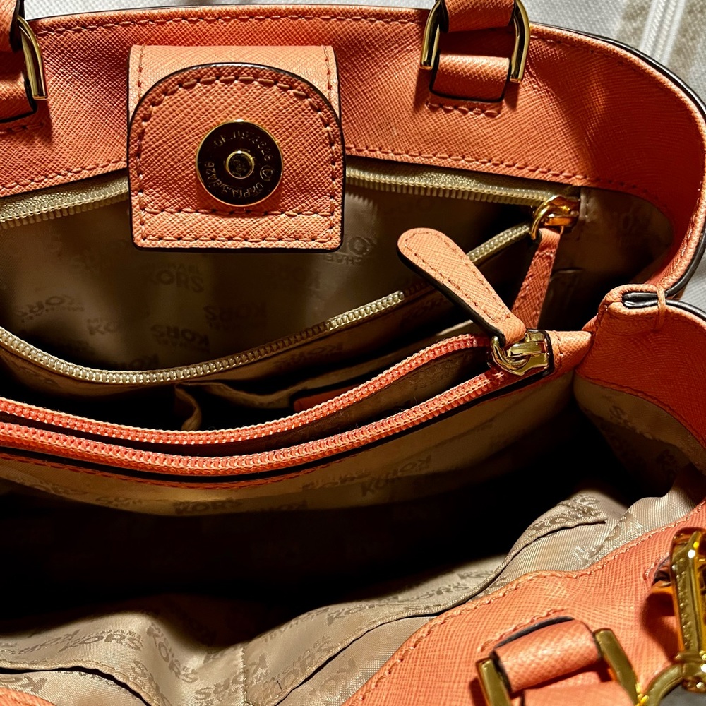 NWOT Michael Kors gorgeous bag - Picture 5 of 16